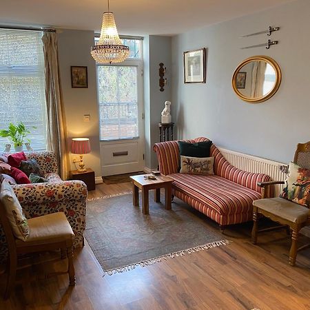 Quirky Town Centre Apartment With River Terrace Macclesfield Exteriér fotografie